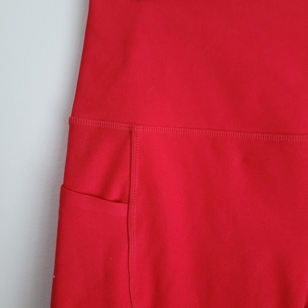 Red compression shorts - Picture 3 of 4